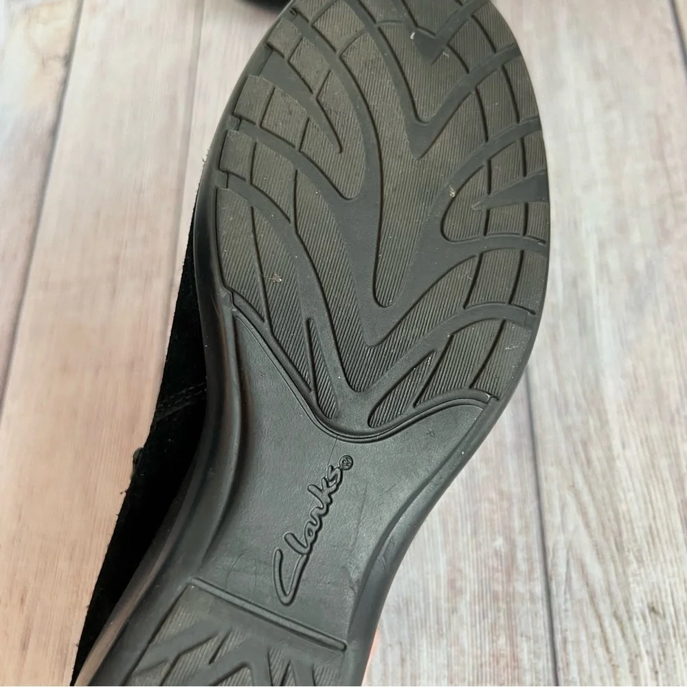 Clark’s Artisan Suede Booties 8